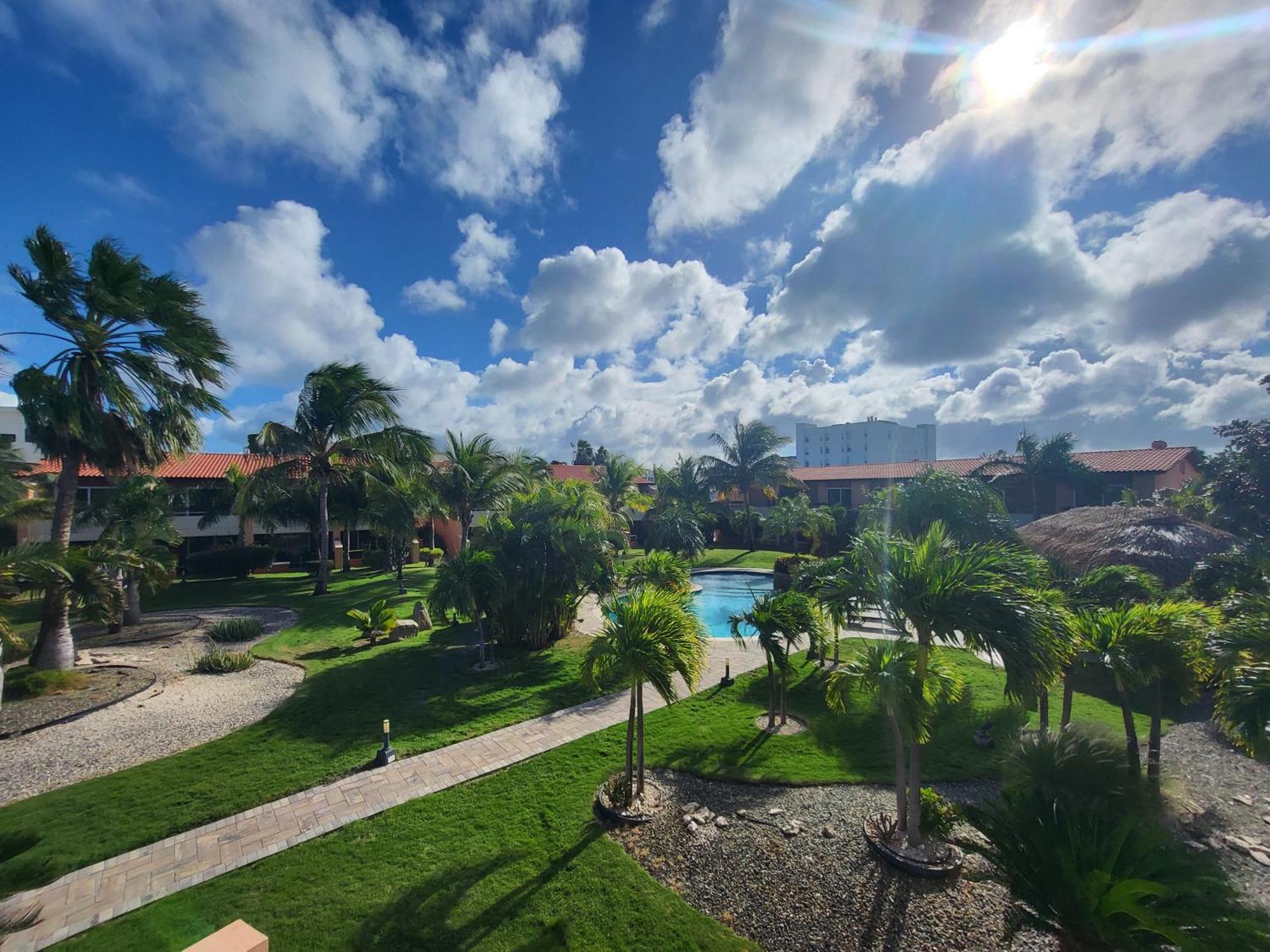 פאלם ביץ' Eagle Beach Luxury House, Walking Distance To The Beach מראה חיצוני תמונה